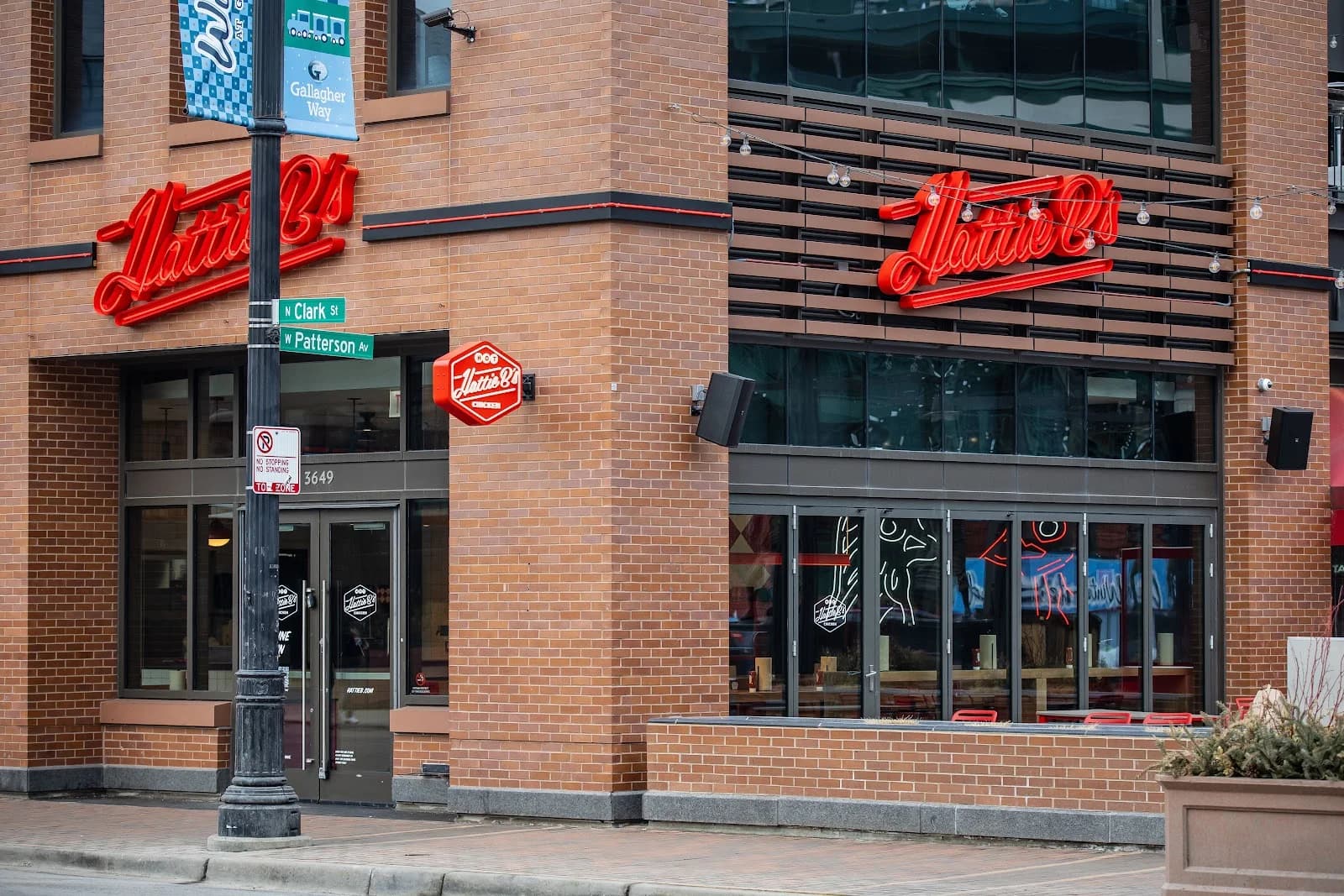Hattie B's Hot Chicken - Wrigleyville photo 3