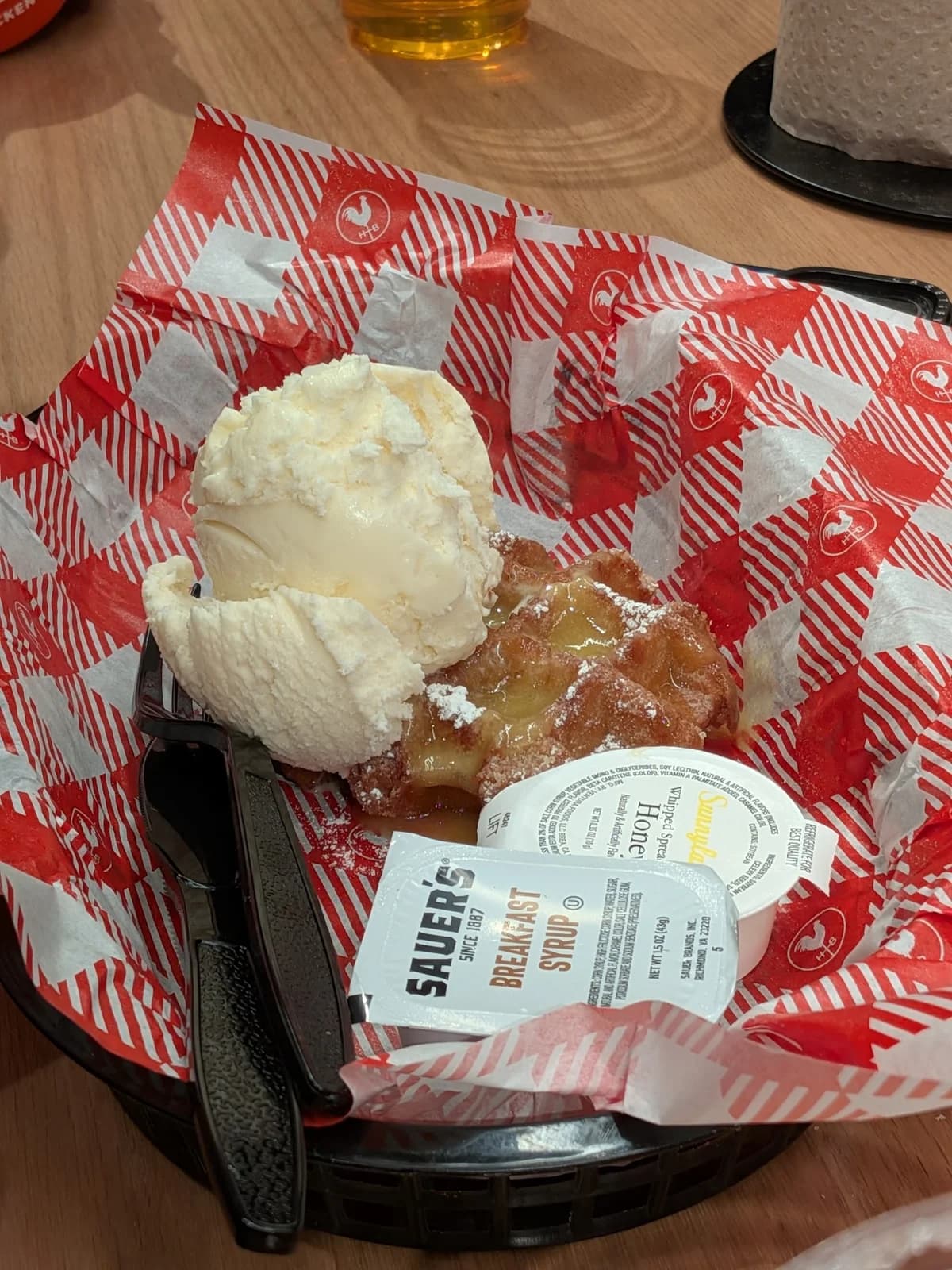 Hattie B's Hot Chicken - Wrigleyville photo 10