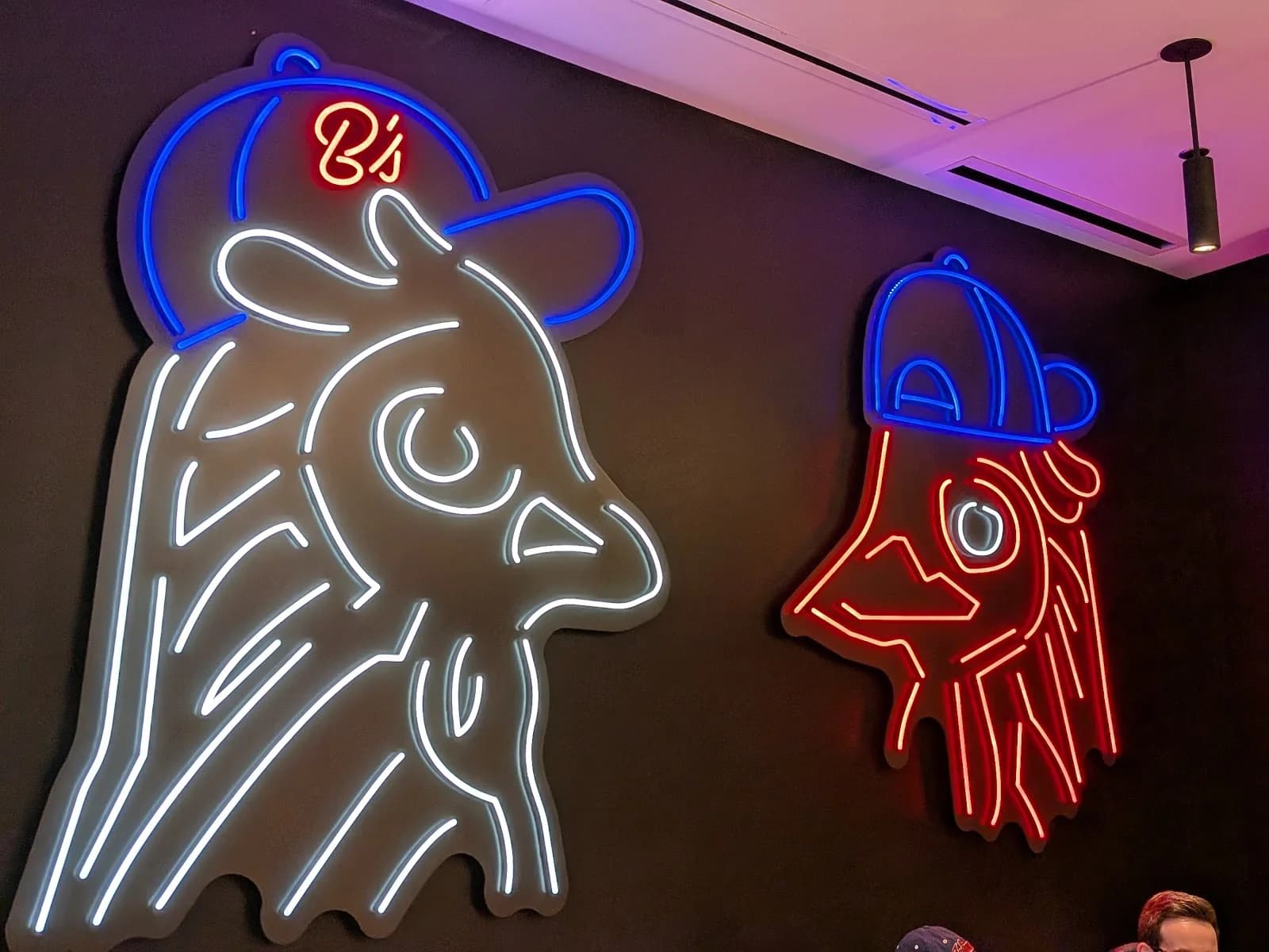 Hattie B's Hot Chicken - Wrigleyville photo 2