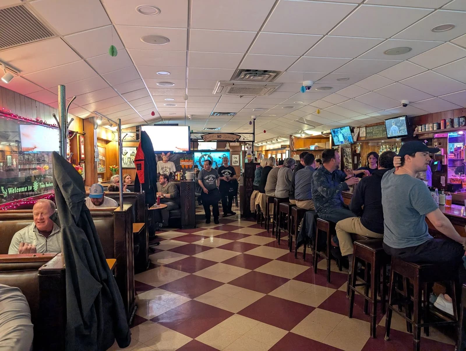 Twin Anchors Restaurant & Tavern photo 1