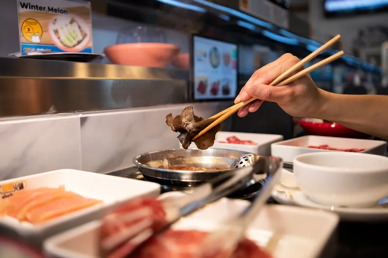 Shabu Plus Rotary Hot Pot Chinatown