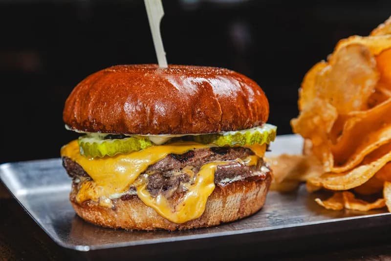 Fatpour McCormick: Ultimate Chicago Sports Bar