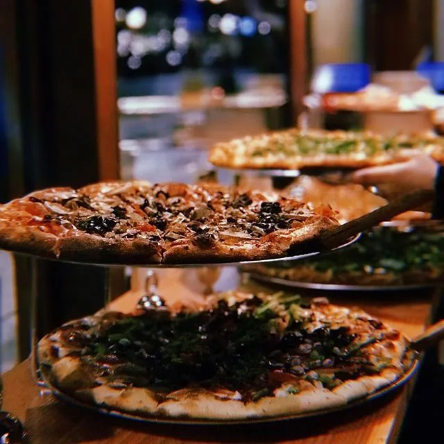 Zeeks Pizza