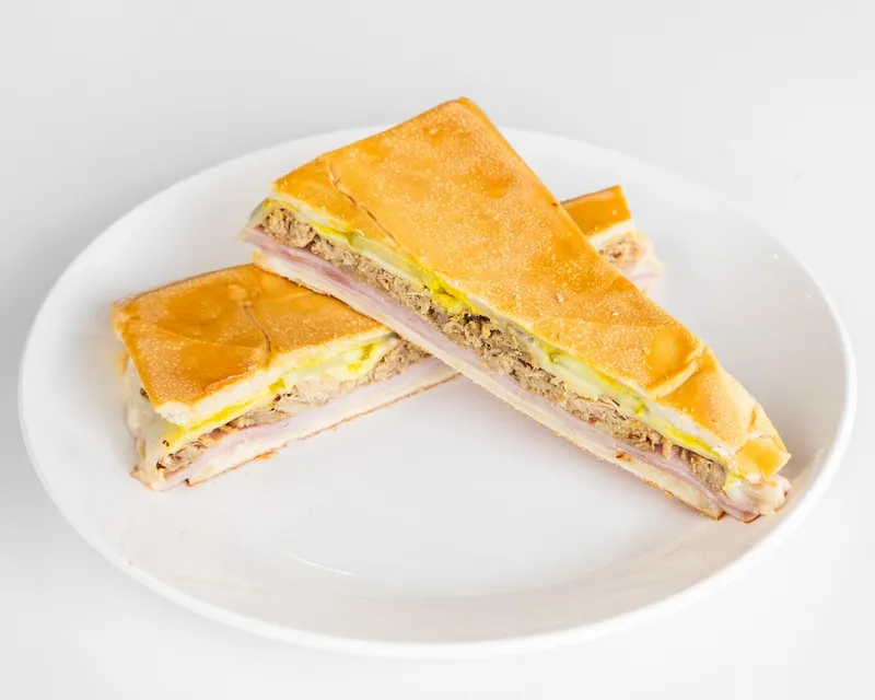 Cubano Bros