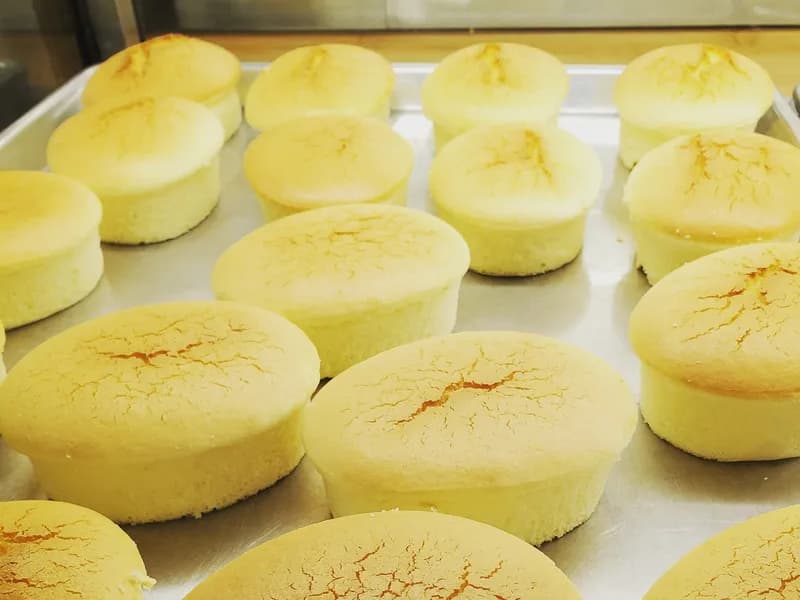 Chiu Quon Bakery & Dim Sum