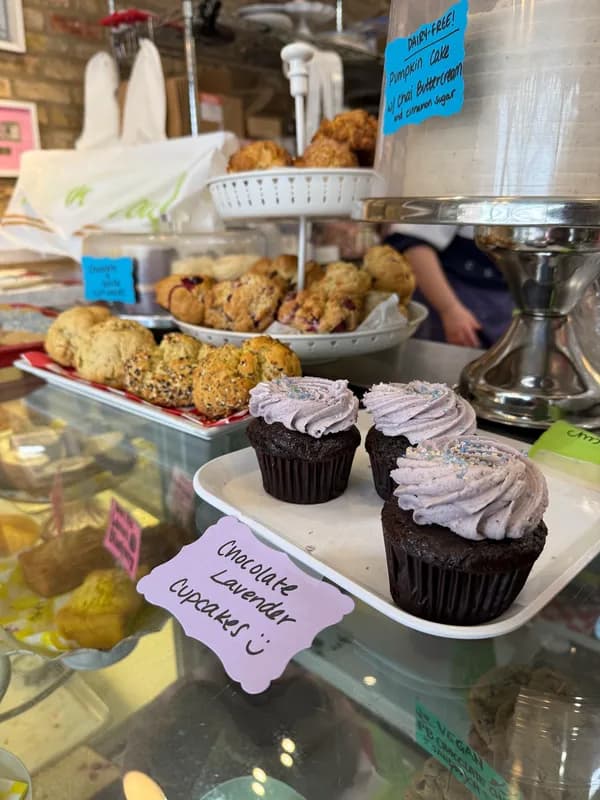 defloured: A Gluten Free Bakery