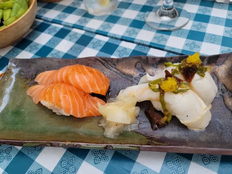 Raiz Kitchen Sushi Bar